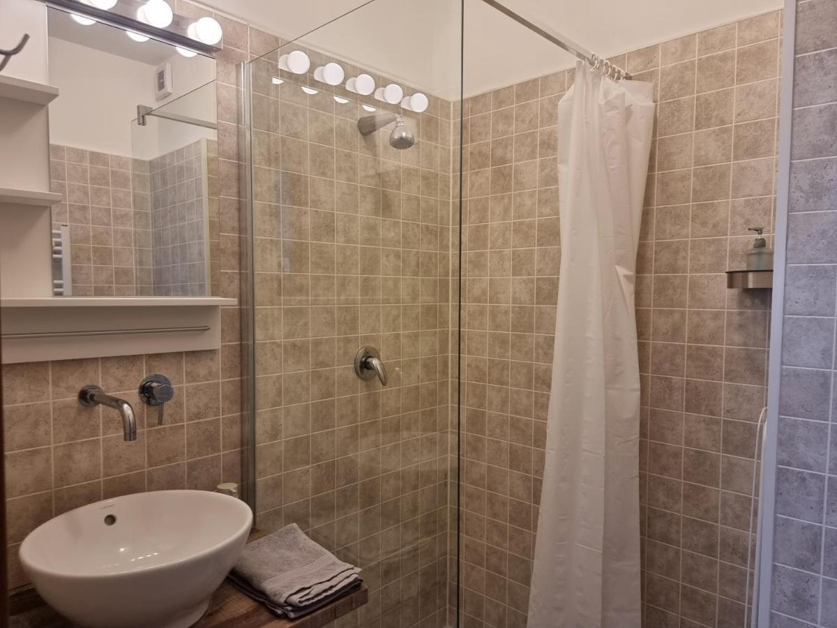 Panorama View Apartment ไฮจ์ดุสโซบอสโล ภายนอก รูปภาพ